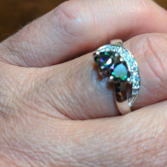 Jewelry - Picture 2 of 2